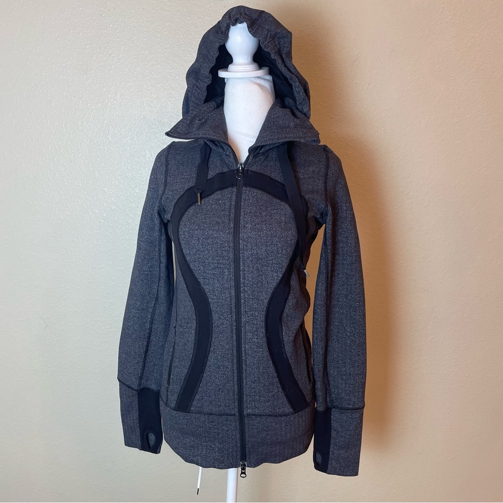 ⭐️ Host Pick ⭐️ Lululemon Stride Jacket *Soft Mini Check